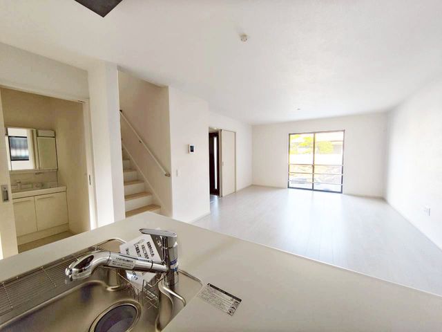 ޗǌs ̐VzˌẴrO