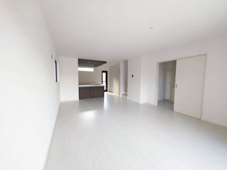 ޗǌs ̐VzˌẴrO