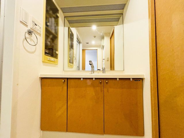 ޗǌޗǎsw5ڂ̒Ã}V̐ʑEʏ