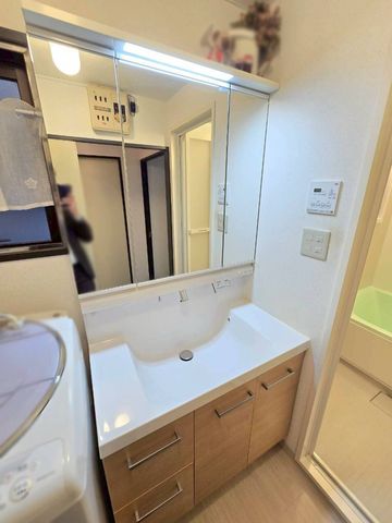 ޗǌޗǎs基 ̒Ã}V̐ʑEʏ