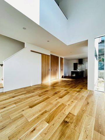 ޗǌsJc ̐VzˌẴrO