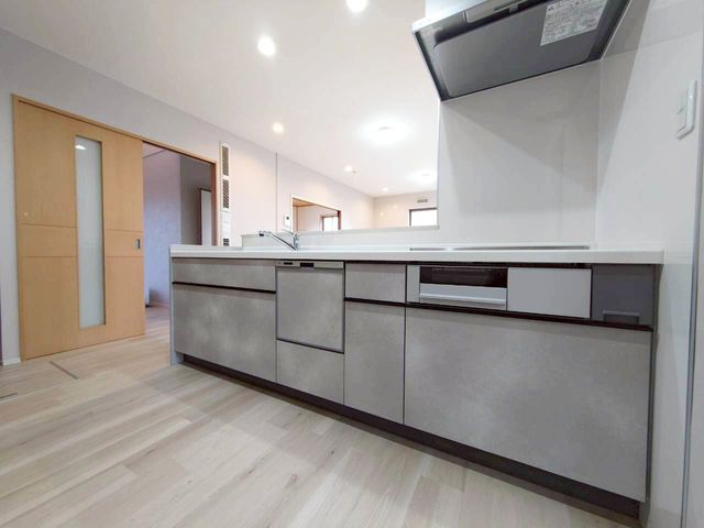 ���s�{���y�S���ؒ�����9���ڂ̒��È�ˌ��ẴL�b�`��