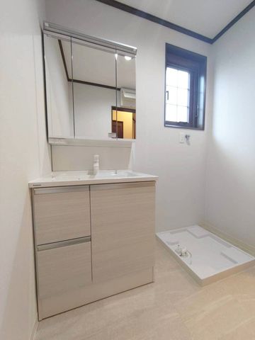 s{ؒÐsؒÐ7ڂ̒ÈˌĂ̐ʑEʏ