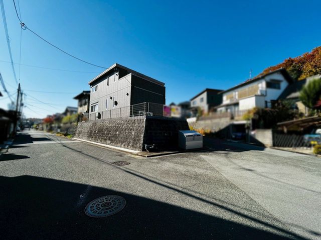 �ޗǌ��ޗǎs�ێR1���ڂ̒��È�ˌ��Ă̌��n�O�ώʐ^