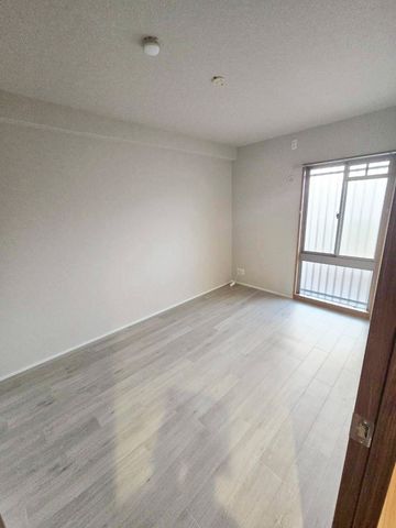 �ޗǌ��ޗǎs�O��1���ڂ̒��Ã}���V�����̂��̑�����