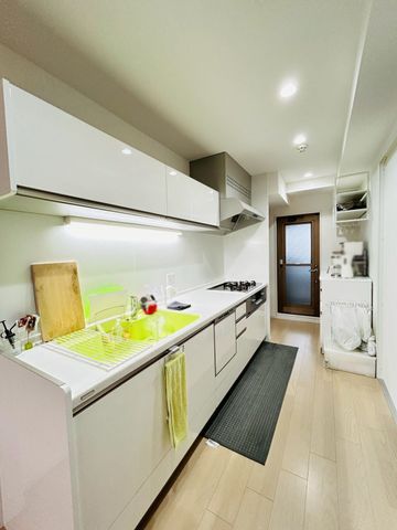 �ޗǌ��ޗǎs����ߒr��6���ڂ̒��Ã}���V�����̃L�b�`��