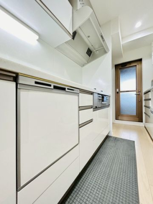 �ޗǌ��ޗǎs����ߒr��6���ڂ̒��Ã}���V�����̃L�b�`��