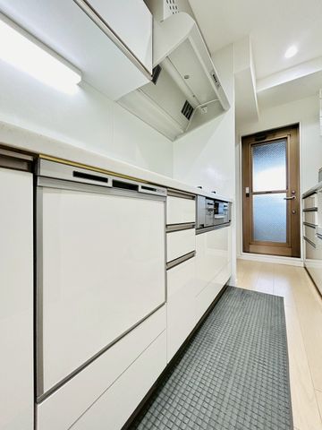 �ޗǌ��ޗǎs����ߒr��6���ڂ̒��Ã}���V�����̃L�b�`��