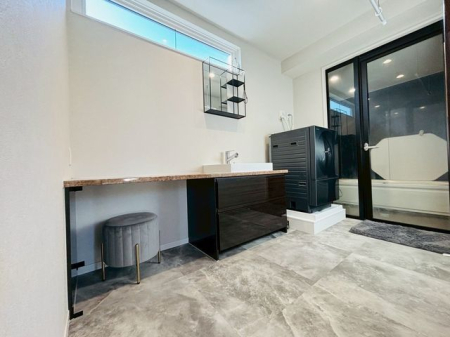 �ޗǌ����Ŏs�ʏ� �̒��È�ˌ��Ă̐��ʑ�E���ʏ�