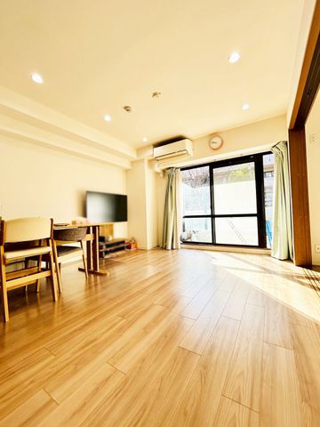 �ޗǌ��ޗǎs�ߕ����� �̒��Ã}���V�����̃��r���O