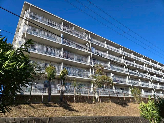 �ޗǌ��ޗǎs��ˎR6���ڂ̒��Ã}���V�����̌��n�O�ώʐ^