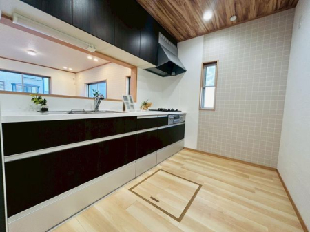 �ޗǌ��ޗǎs���𐼒�1���ڂ̒��È�ˌ��Ă̂��̑�����