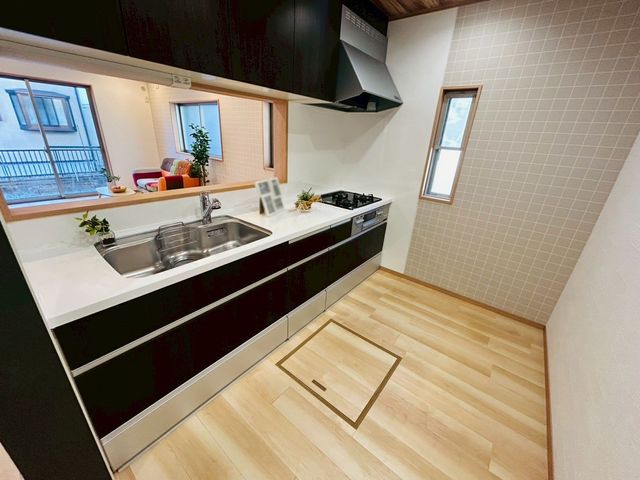 �ޗǌ��ޗǎs���𐼒�1���ڂ̒��È�ˌ��Ă̂��̑�����