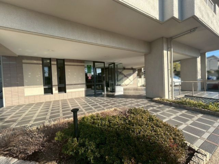 �ޗǌ�����s�厚���� �̒��Ã}���V�����̃G���g�����X