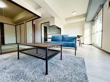 �ޗǌ�����s�厚���� �̒��Ã}���V�����̃��r���O