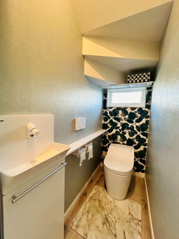 �ޗǌ��ޗǎs���𐼒�1���ڂ̒��È�ˌ��Ẵg�C��