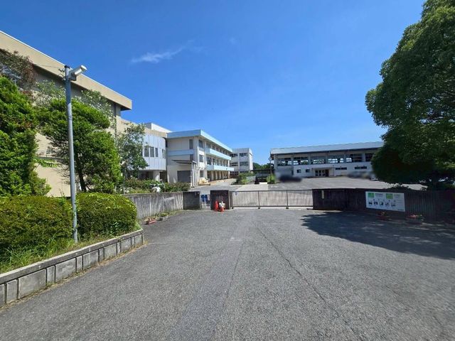 �ޗǌ�����s�㒬 �̓y�n�̎��ӊ�