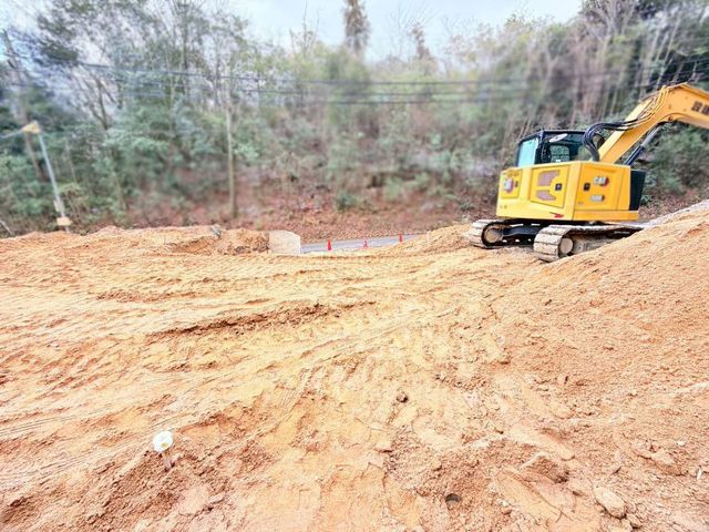 �ޗǌ�����s�㒬 �̓y�n�̌��n�y�n�ʐ^