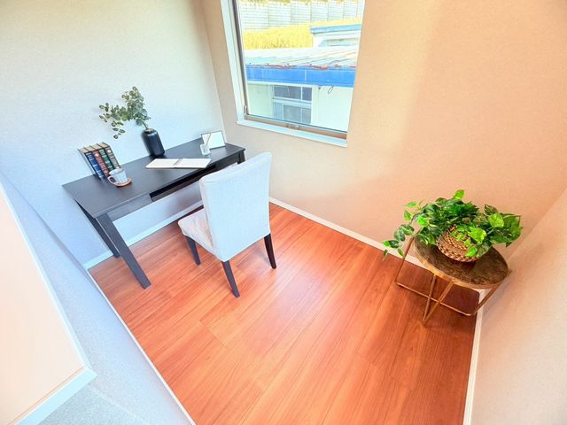 �ޗǌ�����s�Ғ� �̐V�z��ˌ��Ă̂��̑�����