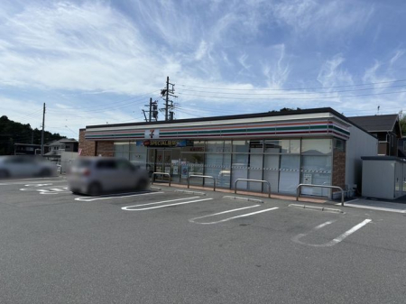 ���s�{�ؒÐ�s��R��10���ڂ̓y�n�̎��ӊ�