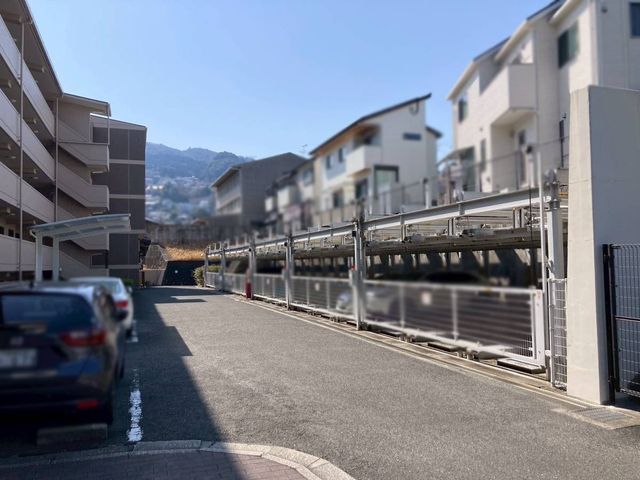 �ޗǌ�����s�����P�u �̒��Ã}���V�����̌��n�O�ώʐ^