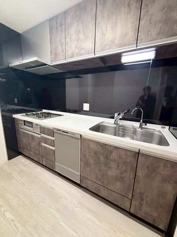 ���{���ʎs�D�꓌3���ڂ̒��Ã}���V�����̃L�b�`��