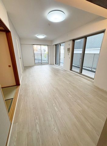 ���{���ʎs�D�꓌3���ڂ̒��Ã}���V�����̃��r���O