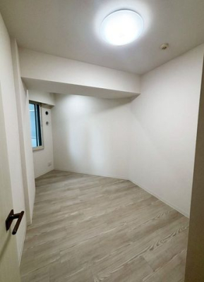 ���{���ʎs�D�꓌3���ڂ̒��Ã}���V�����̎��[