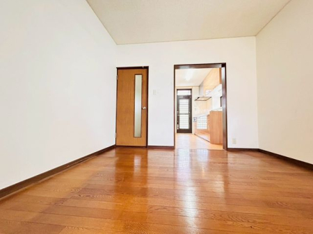 �ޗǌ��k����S��q�����P�u2���ڂ̒��È�ˌ��Ẵ��r���O