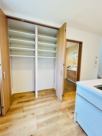 �ޗǌ�����s������ �̐V�z��ˌ��Ă̎��ӊ�