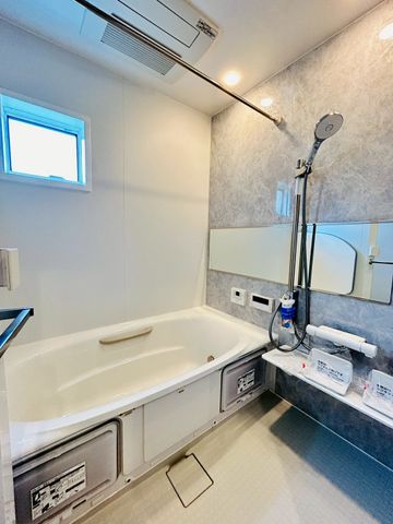 �ޗǌ�����s������ �̐V�z��ˌ��Ă̗���