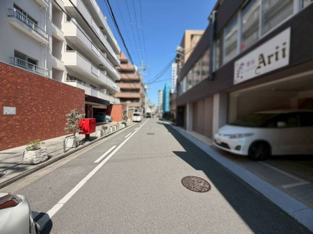 �ޗǌ��ޗǎs���厛������1���ڂ̒��Ã}���V�����̌��n�O�ώʐ^