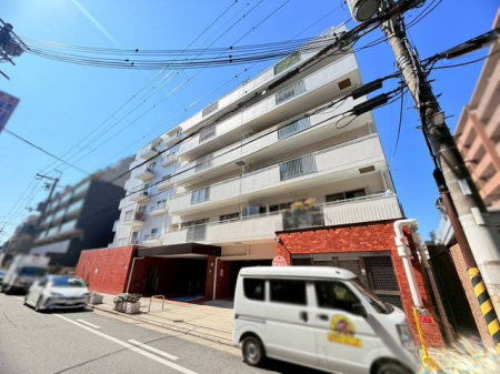 �ޗǌ��ޗǎs���厛������1���ڂ̒��Ã}���V�����̌��n�O�ώʐ^