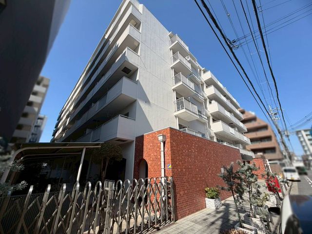 �ޗǌ��ޗǎs���厛������1���ڂ̒��Ã}���V�����̌��n�O�ώʐ^