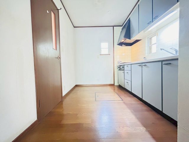 �ޗǌ��ޗǎs���m���� �̒��È�ˌ��ẴL�b�`��