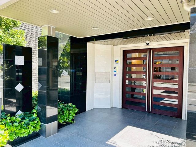 �ޗǌ��ޗǎs��{��3���ڂ̒��Ã}���V�����̃G���g�����X