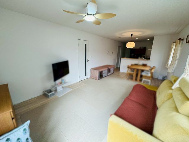 �ޗǌ������s�܏�쒬 �̒��È�ˌ��Ẵ��r���O