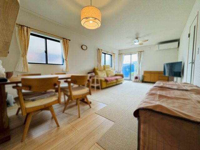 �ޗǌ������s�܏�쒬 �̒��È�ˌ��Ẵ��r���O