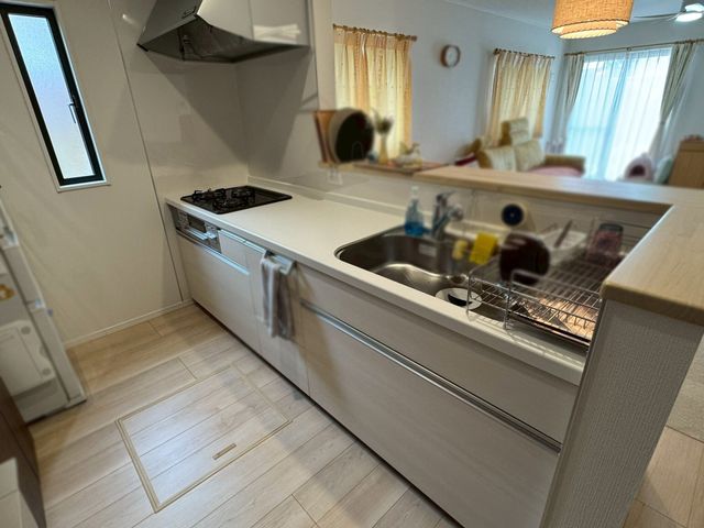 �ޗǌ������s�܏�쒬 �̒��È�ˌ��ẴL�b�`��