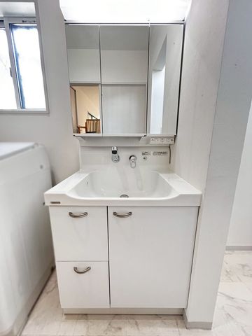 �ޗǌ������s�l�� �̒��È�ˌ��Ă̐��ʑ�E���ʏ�
