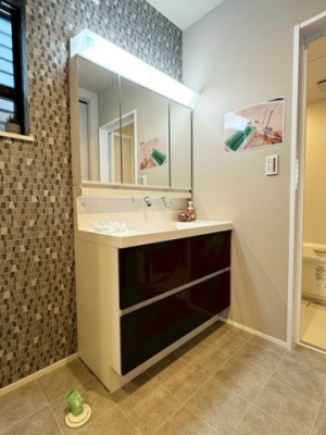 �ޗǌ����Ŏs���^��3���ڂ̒��È�ˌ��Ă̐��ʑ�E���ʏ�