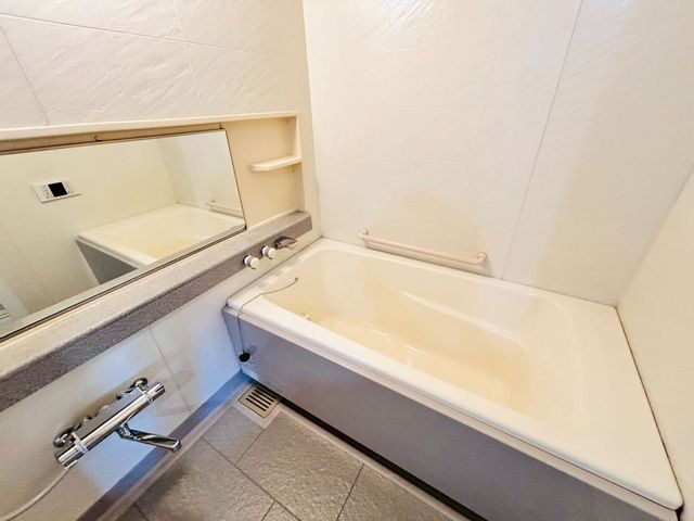 �ޗǌ����Ŏs���c��1���ڂ̒��Ã}���V�����̗���