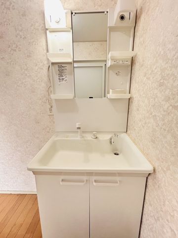 �ޗǌ���a�S�R�s���� �̒��È�ˌ��Ă̐��ʑ�E���ʏ�