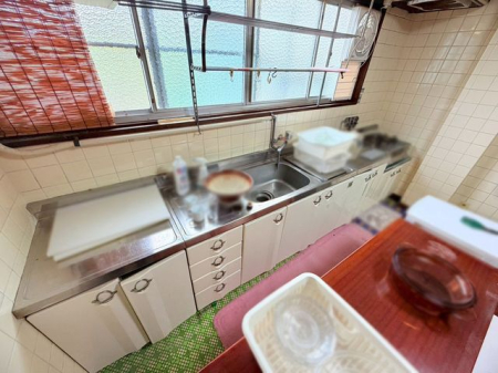 �ޗǌ��ޗǎs���m�ؑ�4���ڂ̒��È�ˌ��ẴL�b�`��