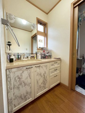 �ޗǌ������s��˒� �̒��È�ˌ��Ă̐��ʑ�E���ʏ�