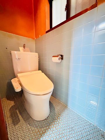 �ޗǌ����S�c���{���厚�{�X �̒��È�ˌ��Ẵg�C��