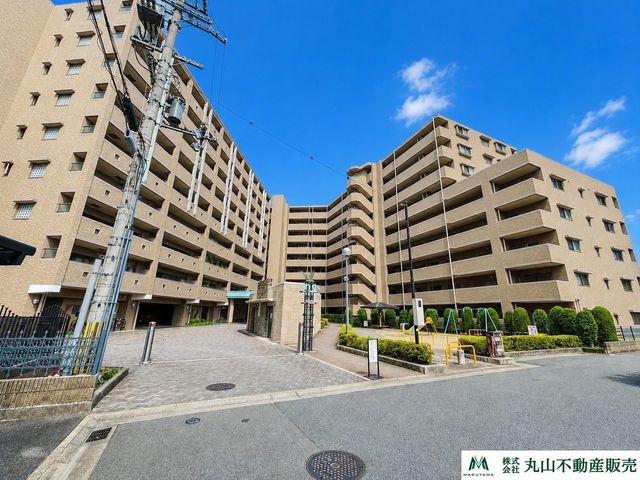 �ޗǌ���a�S�R�s���� �̒��Ã}���V�����̌��n�O�ώʐ^