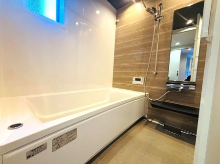 �ޗǌ���a�S�R�s��� �̐V�z��ˌ��Ă̗���